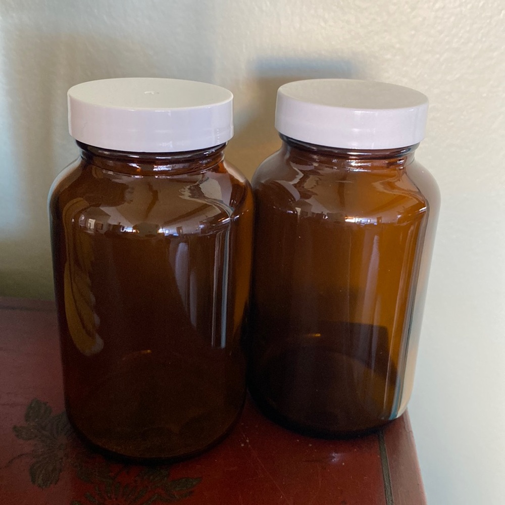 200ml amber  glass bottle jar with screw on top x2